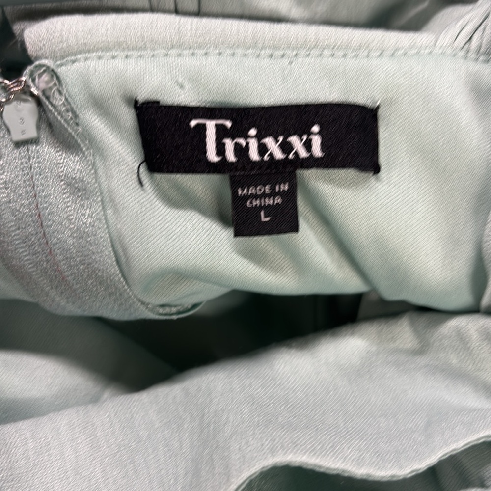 Trixxi Green Tie Shoulder Dress - Picture 4 of 7